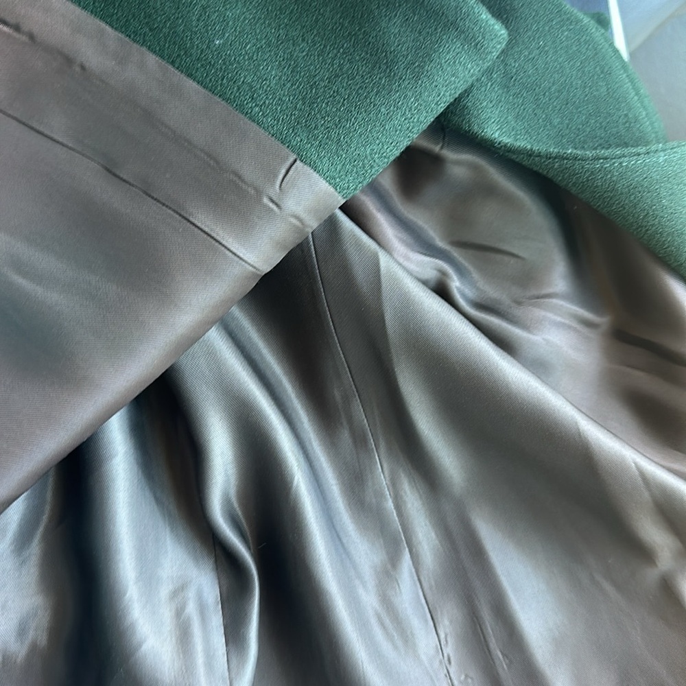 ICE CUBE by MICHAEL suit size 8 Hunter green 100% Wool and lined skirt & jacket - Picture 10 of 12